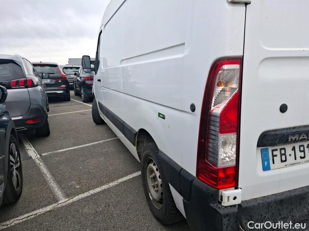  Renault  Master  III Fourgon L2H2 3 5 Grand Confort dCi #46