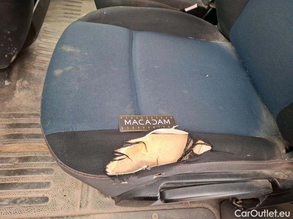  Renault  Master RENAULT  VU 4p Fourgon CA GC F3500 L2H2 Energy dCi 12 #12