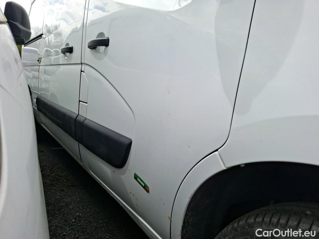  Renault  Master RENAULT  / 2014 / 4P / Fourgon tôlé &FG GCf Trac F3300 L2H2 dCi 110 Euro6 #45