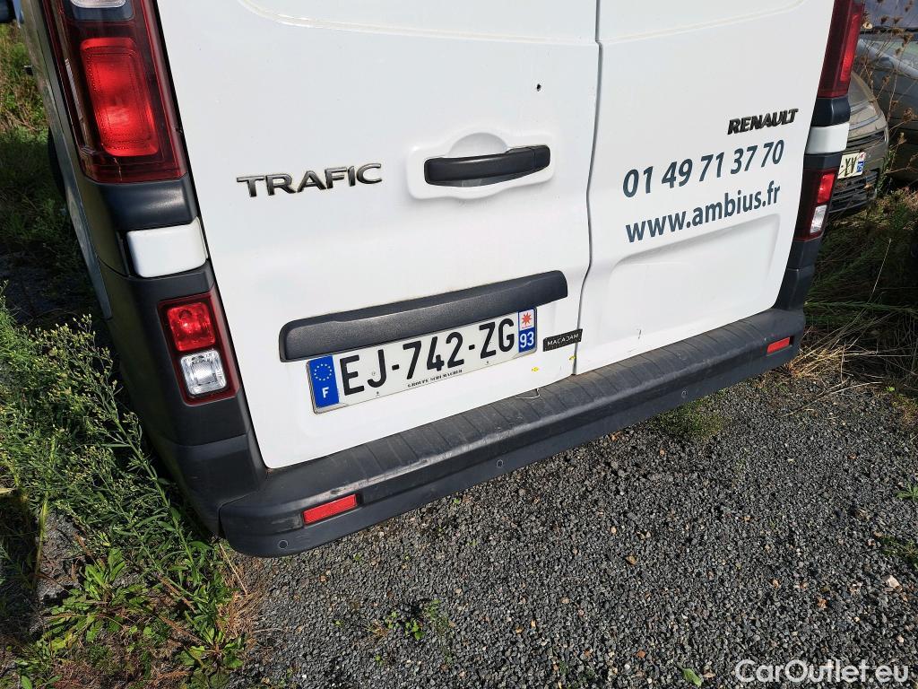  Renault  Trafic RENAULT  VU 4p VNA FG GCF L2H1 1200 dCi 95 E6 fourgon tôlé #17