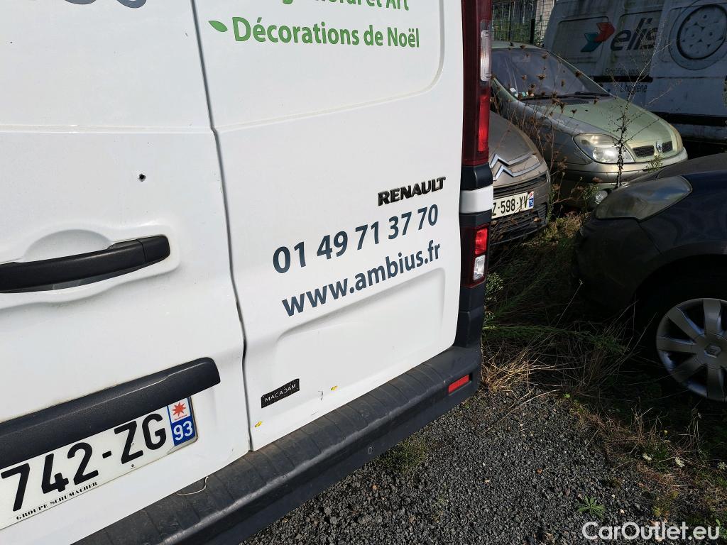  Renault  Trafic RENAULT  VU 4p VNA FG GCF L2H1 1200 dCi 95 E6 fourgon tôlé #11