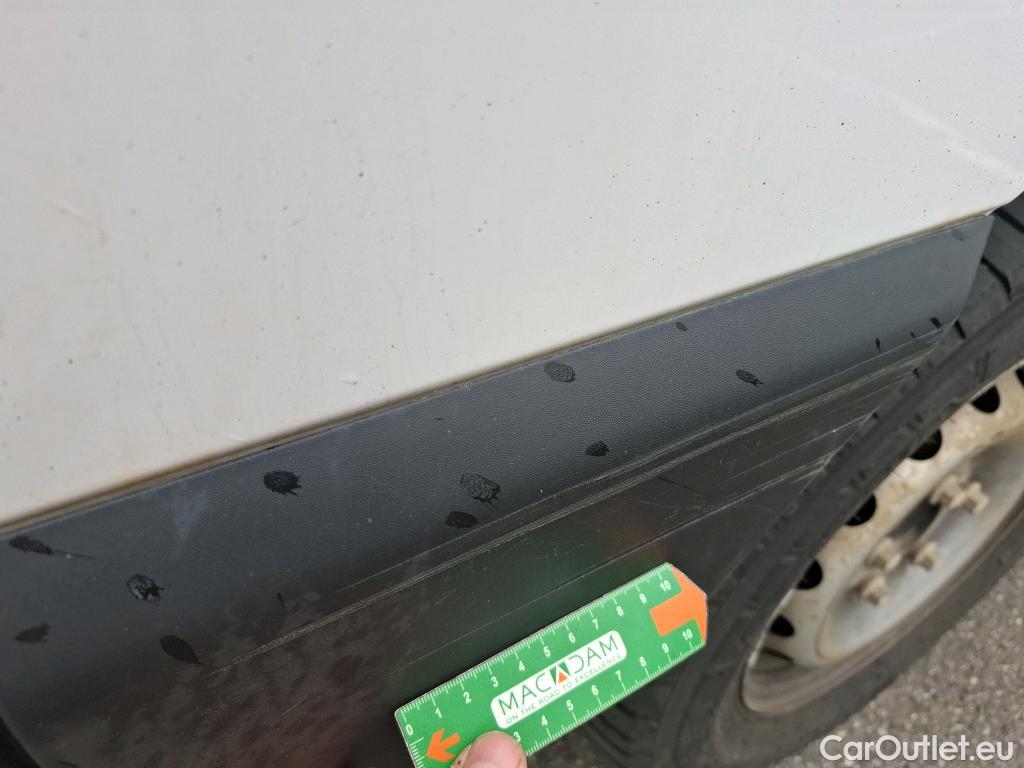  Renault  Master  III Fourgon L2H2 3 5 Grand Confort dCi #35