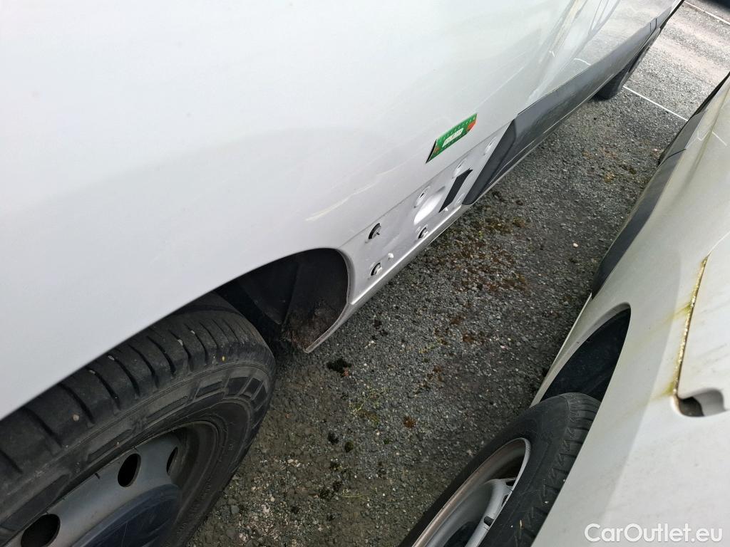  Renault  Master RENAULT  / 2014 / 4P / Fourgon tôlé &FG GCf Trac F3300 L2H2 dCi 110 Euro6 #69