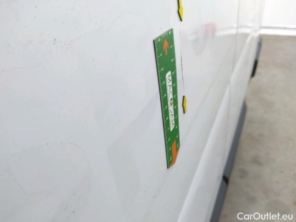  Renault  Master  Fourgon L2H2 3 5 Grand Confort dCi 130CV BVM6 E6 #28