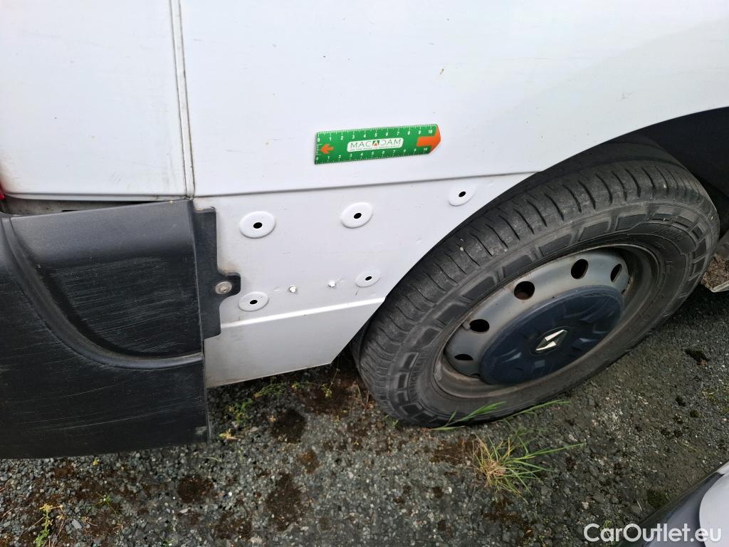  Renault  Master RENAULT  / 2014 / 4P / Fourgon tôlé &FG GCf Trac F3300 L2H2 dCi 110 Euro6 #68
