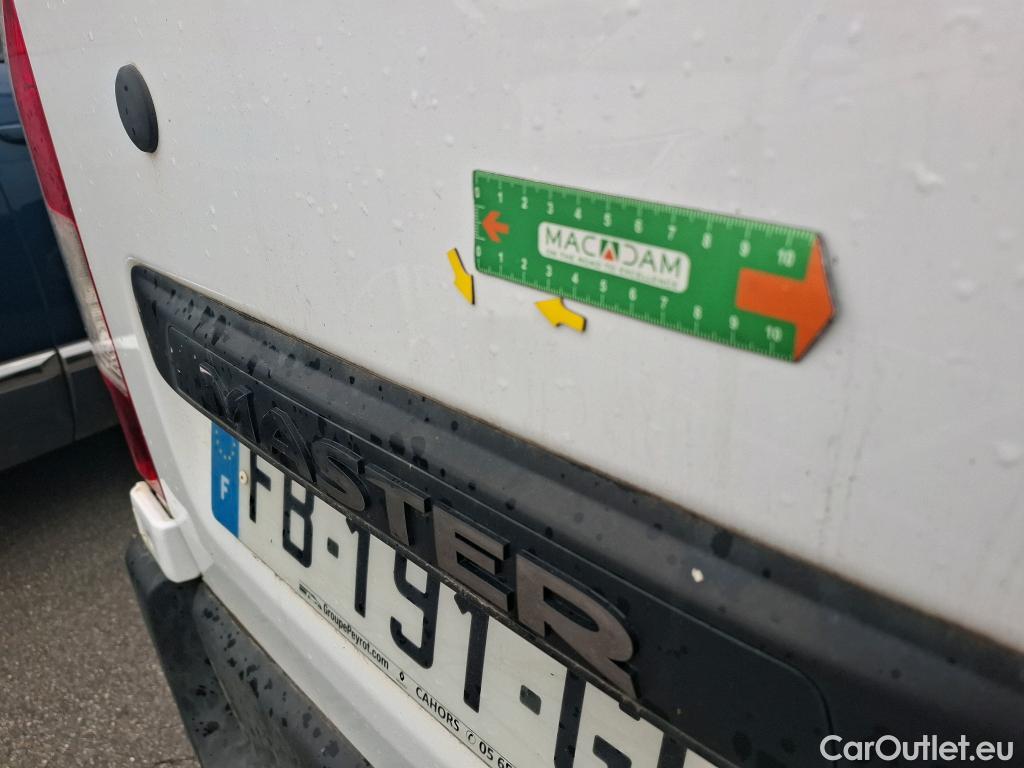  Renault  Master  III Fourgon L2H2 3 5 Grand Confort dCi #17