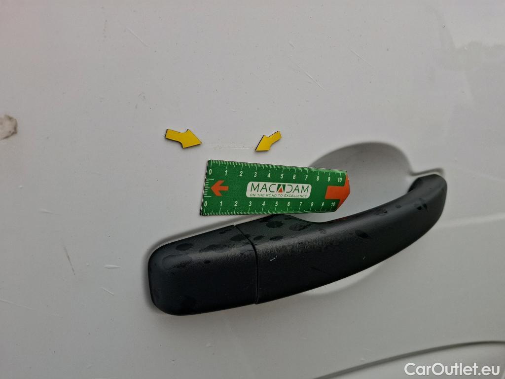  Renault  Master  III Fourgon L2H2 3 5 Grand Confort dCi #44
