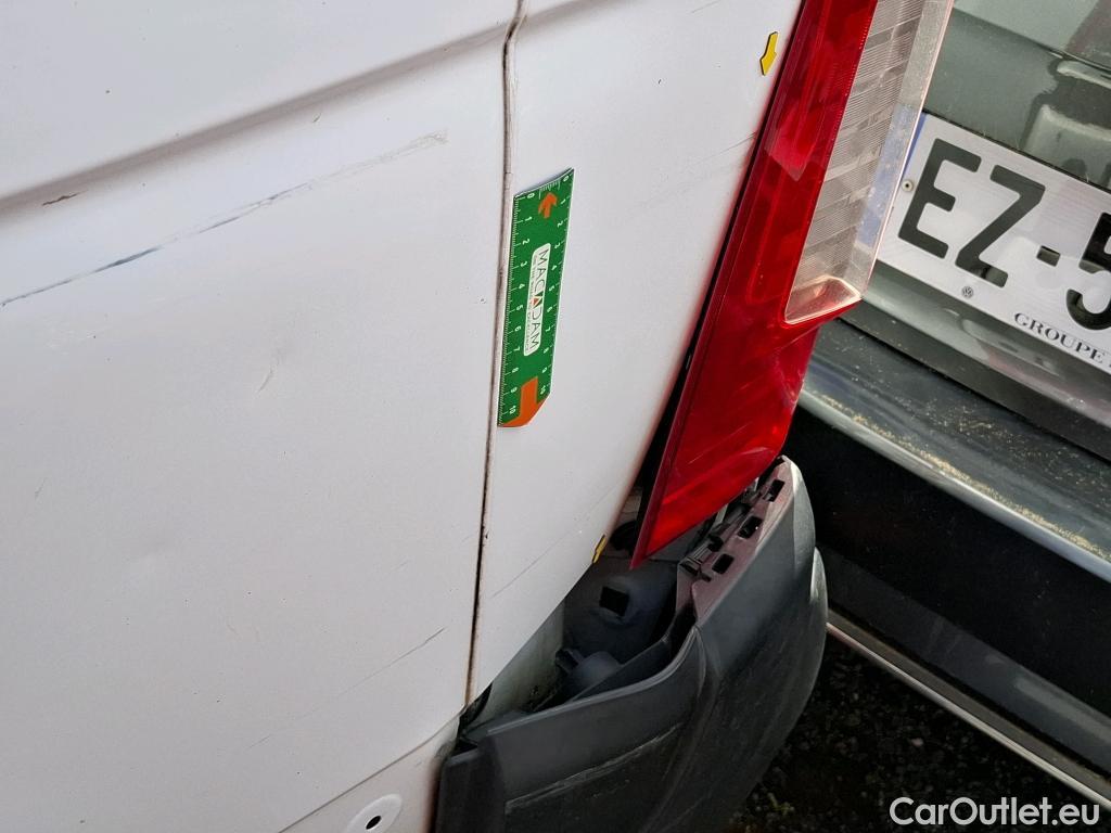  Renault  Master RENAULT  / 2014 / 4P / Fourgon tôlé &FG GCf Trac F3300 L2H2 dCi 110 Euro6 #26