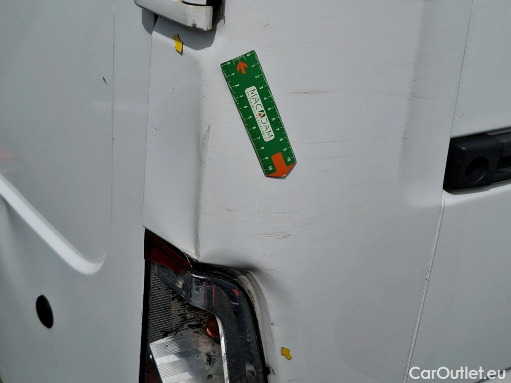  Renault  Master RENAULT  / 2014 / 4P / Fourgon tôlé &FG GCf Trac F3300 L2H2 dCi 110 Euro6 #28