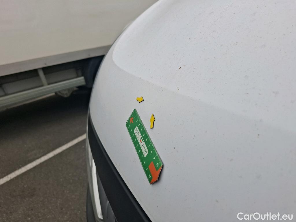  Renault  Master  III Fourgon L2H2 3 5 Grand Confort dCi #21