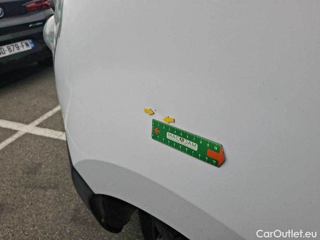  Renault  Master  III Fourgon L2H2 3 5 Grand Confort dCi #57