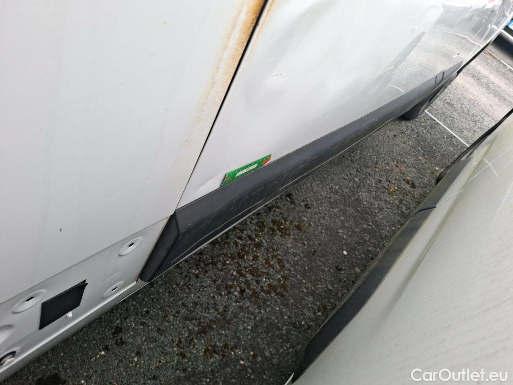  Renault  Master RENAULT  / 2014 / 4P / Fourgon tôlé &FG GCf Trac F3300 L2H2 dCi 110 Euro6 #87
