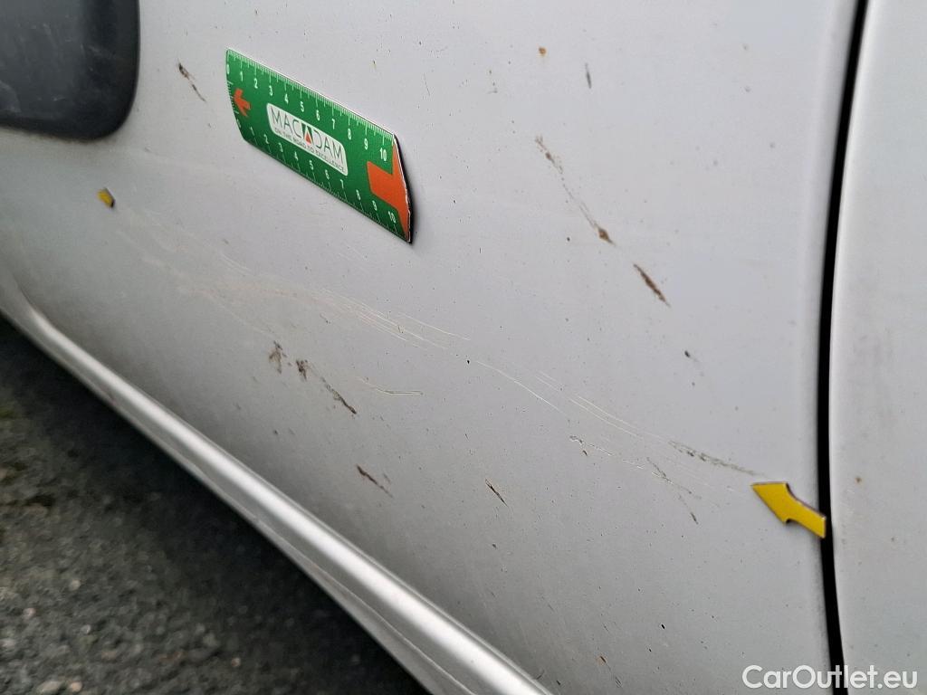  Renault  Master RENAULT  / 2014 / 4P / Fourgon tôlé &FG GCf Trac F3300 L2H2 dCi 110 Euro6 #46