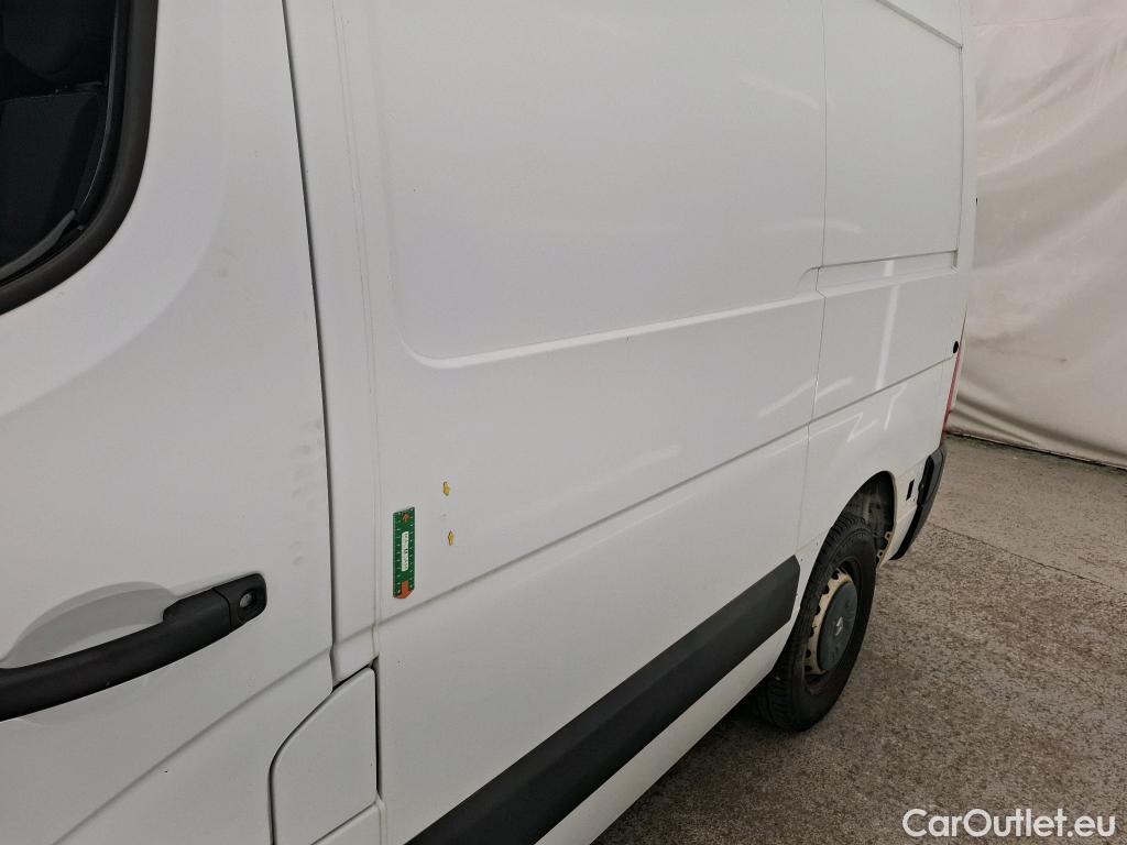  Renault  Master RENAULT - VU 4p VNA FG-CF TRAC F3500 L1H2 dCi 125EU5 fourgon tôlé #52