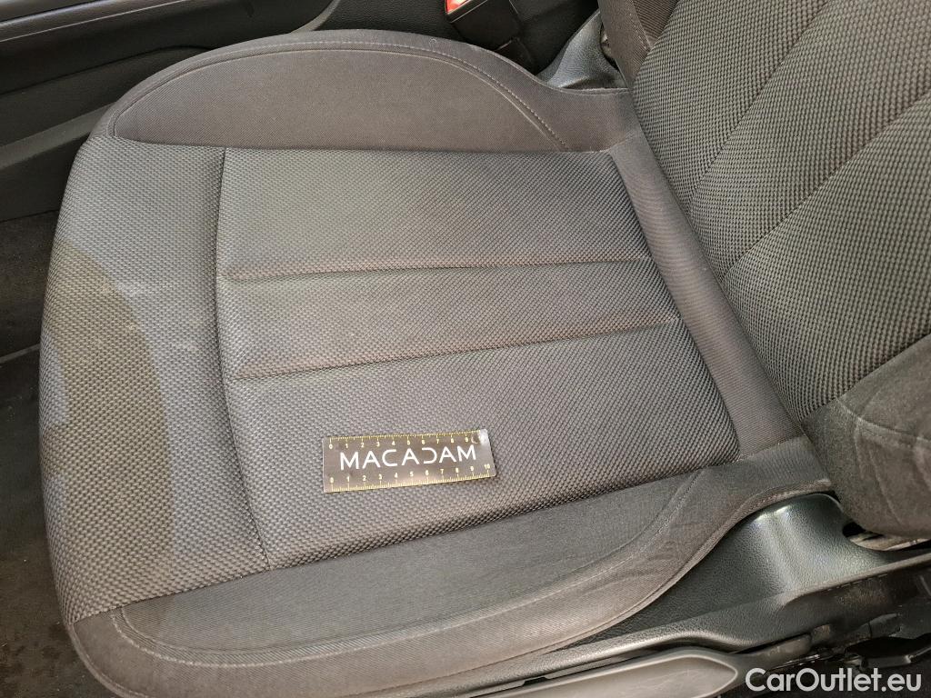 Audi  A4  Berline 30 TDI Business Line 2.0 TDI 120CV BVA7 E6 #31