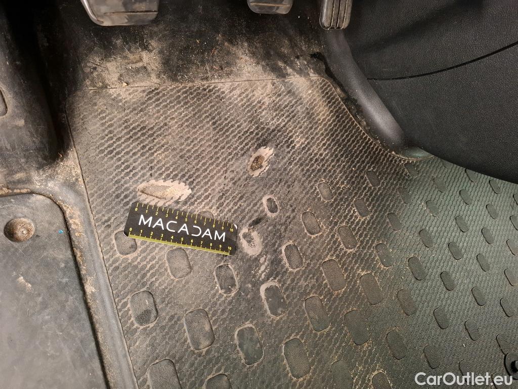 Renault  Trafic  Furgon Grand Confort L2H1 1200 1.6 dCi 125CV BVM6 E6 #25
