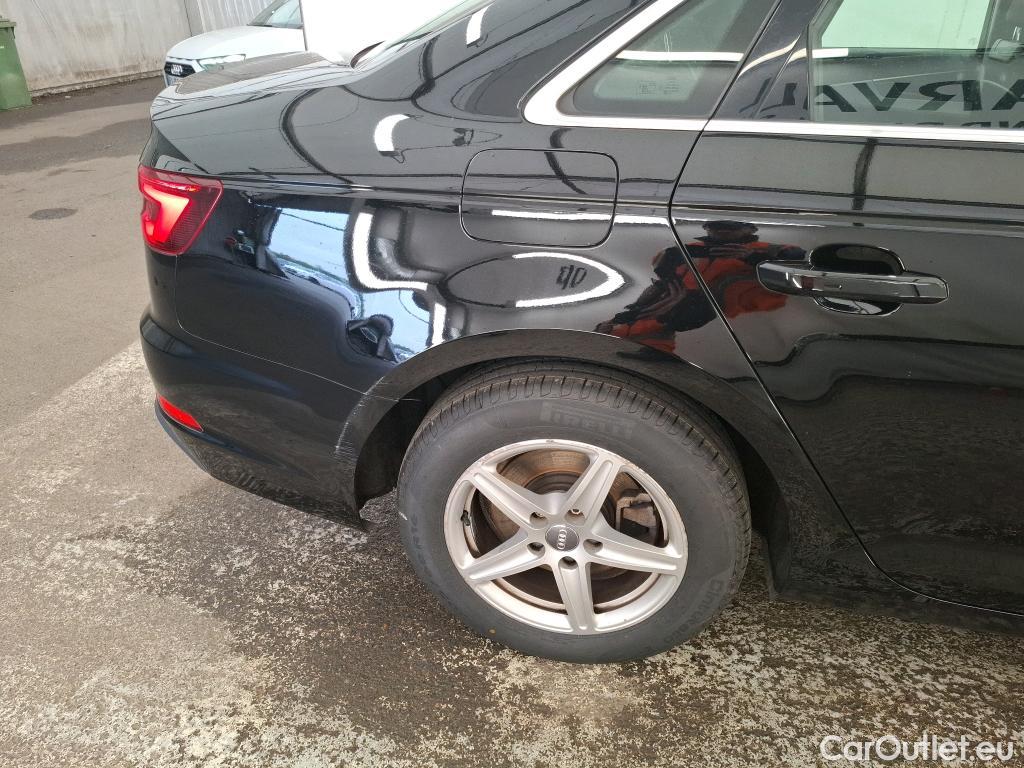  Audi  A4  Berline 30 TDI Business Line 2.0 TDI 120CV BVA7 E6 #1