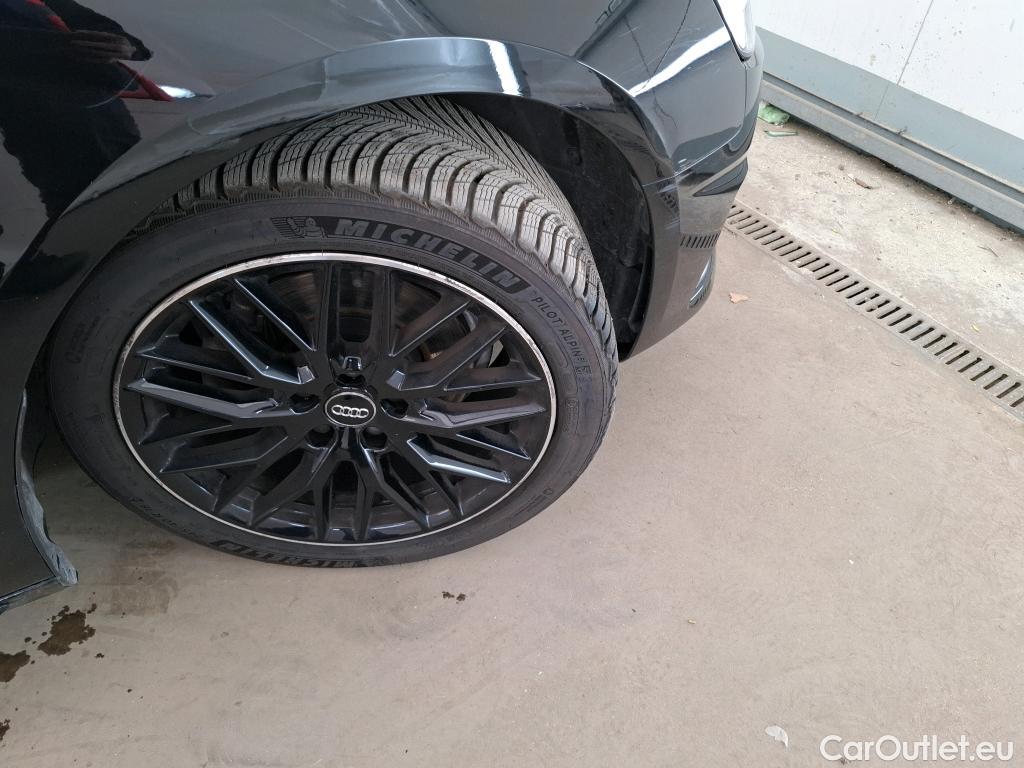  Audi  A4  Avant 35 TDI Business Line 2.0 TDI 165CV BVA7 E6d #32