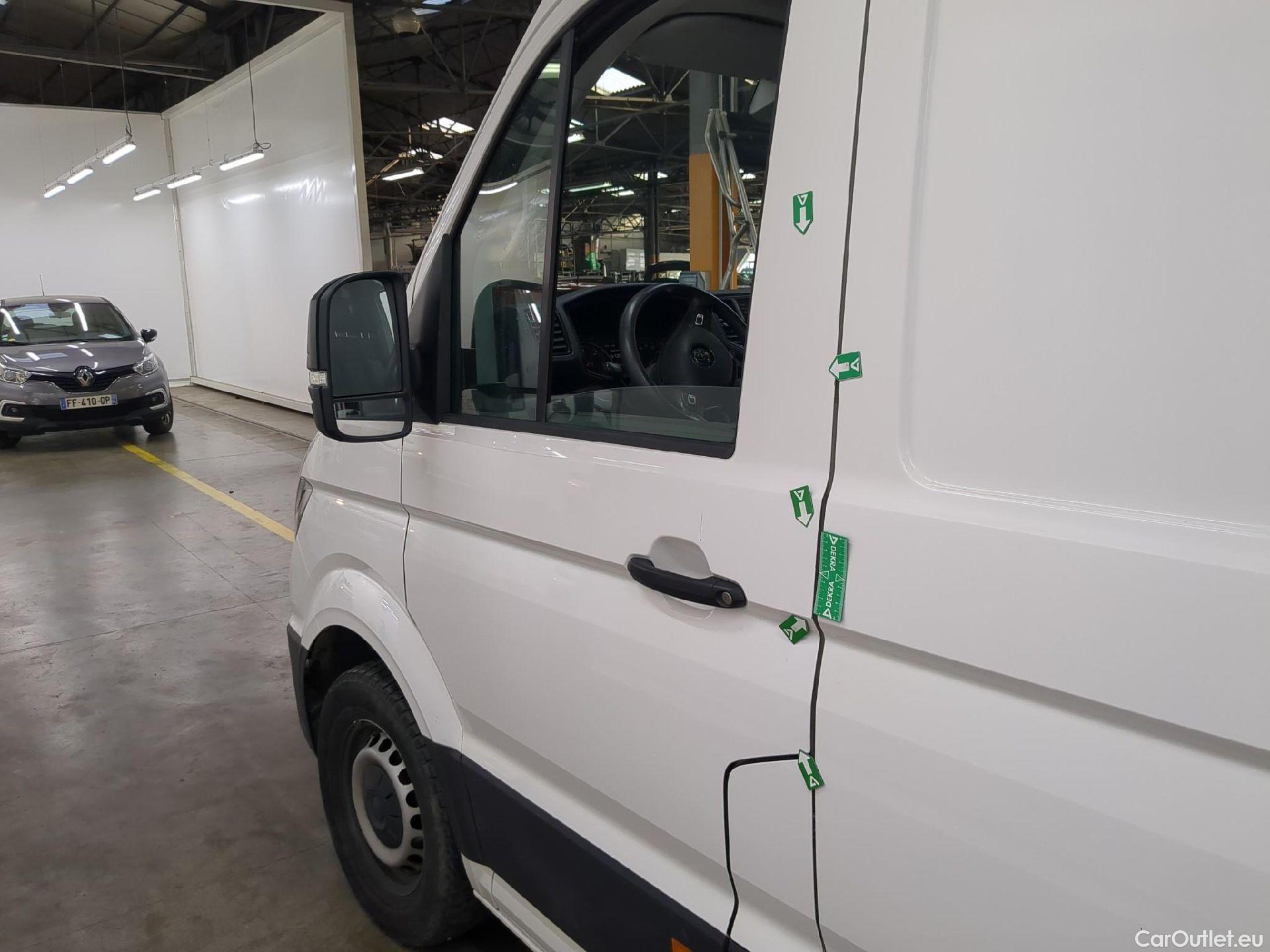  Volkswagen  Crafter VOLKSWAGEN  / 2017 / 4P / Fourgon tôlé 2.0 TDI 140 35 L3H3 Prop Business Line #33