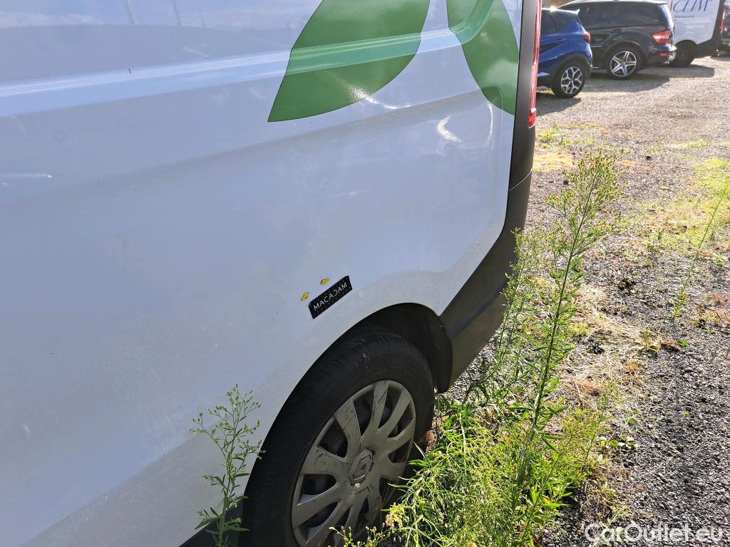  Renault  Trafic RENAULT  VU 4p VNA FG GCF L2H1 1200 dCi 95 E6 fourgon tôlé #49