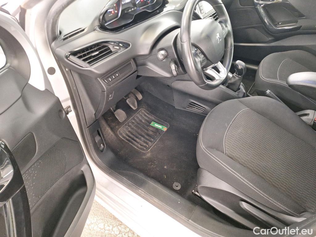  Peugeot  208  Active Business 1.6 HDi 75CV BVM5 E6 #1