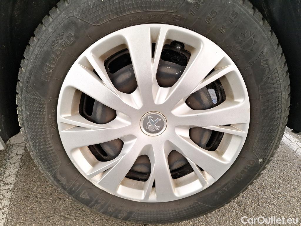  Peugeot  208  Active Business 1.6 HDi 75CV BVM5 E6 #105
