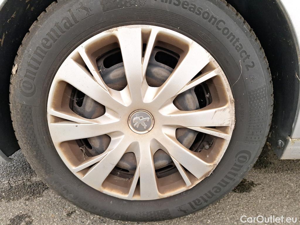  Peugeot  208  Active Business 1.6 HDi 75CV BVM5 E6 #109