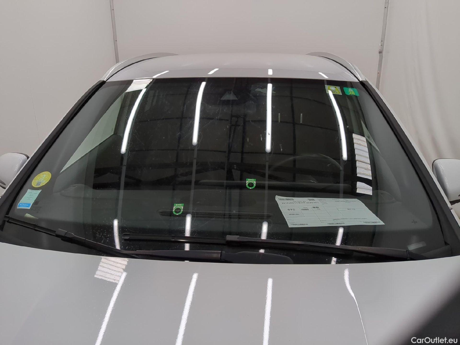  Mercedes  GLA MERCEDES-BENZ  / 2020 / 5P / SUV 2.0  200 D BUSINESS LINE DCT #1