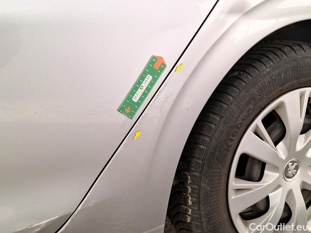  Peugeot  208  Active Business 1.6 HDi 75CV BVM5 E6 #21