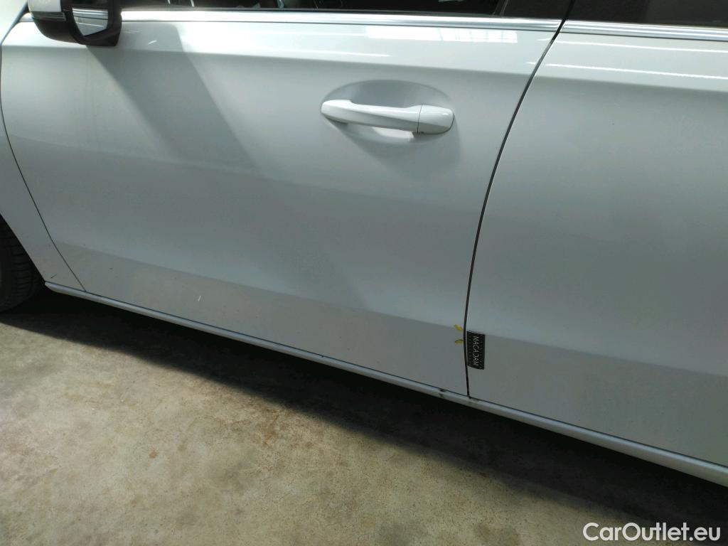 Mercedes  A-Klasse MERCEDES-BENZ Classe A Berline / 2018 / 4P / Berline A 180 d Business Line 8G-DCT #12