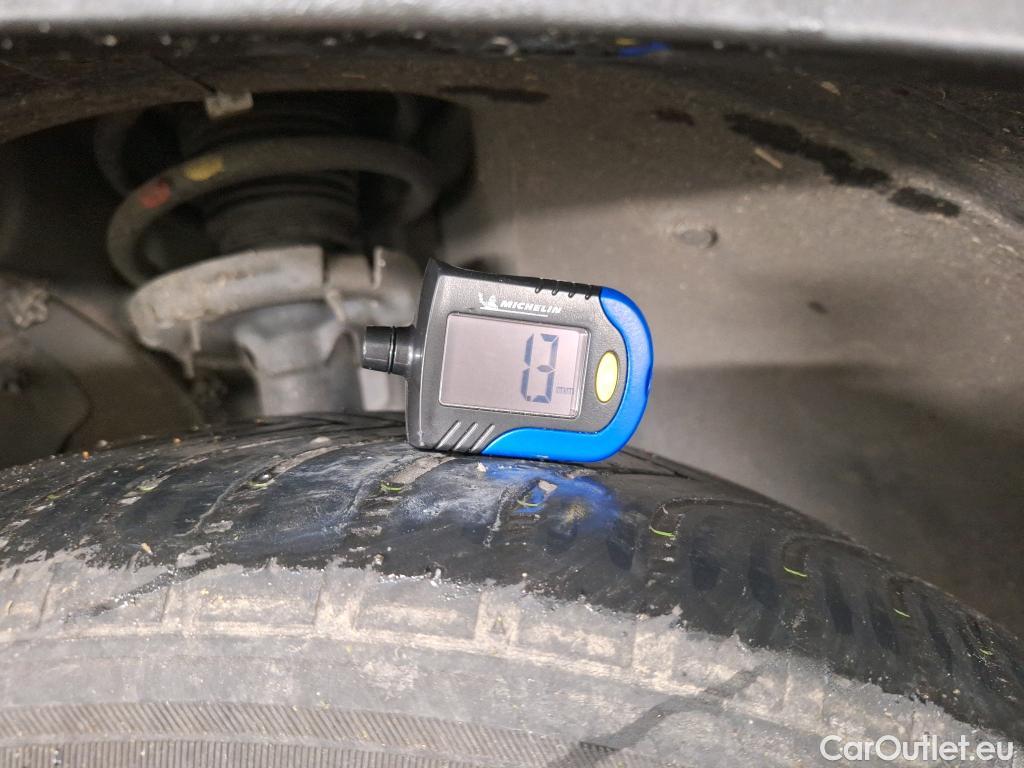  Hyundai  Tucson  Business Mild-Hybrid 2WD 1.6 CRDI 135CV BVA7 E6d #13