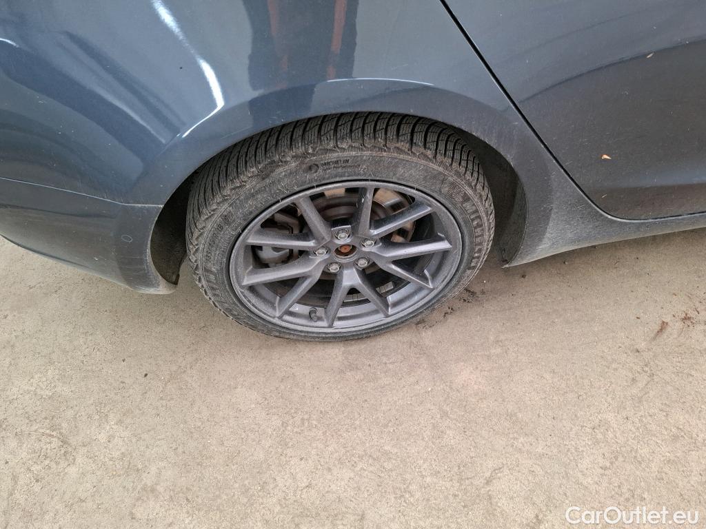  Tesla  Model 3 TESLA  / 2018 / 4P / Berline Grande Autonomie Dual Motor AWD #3