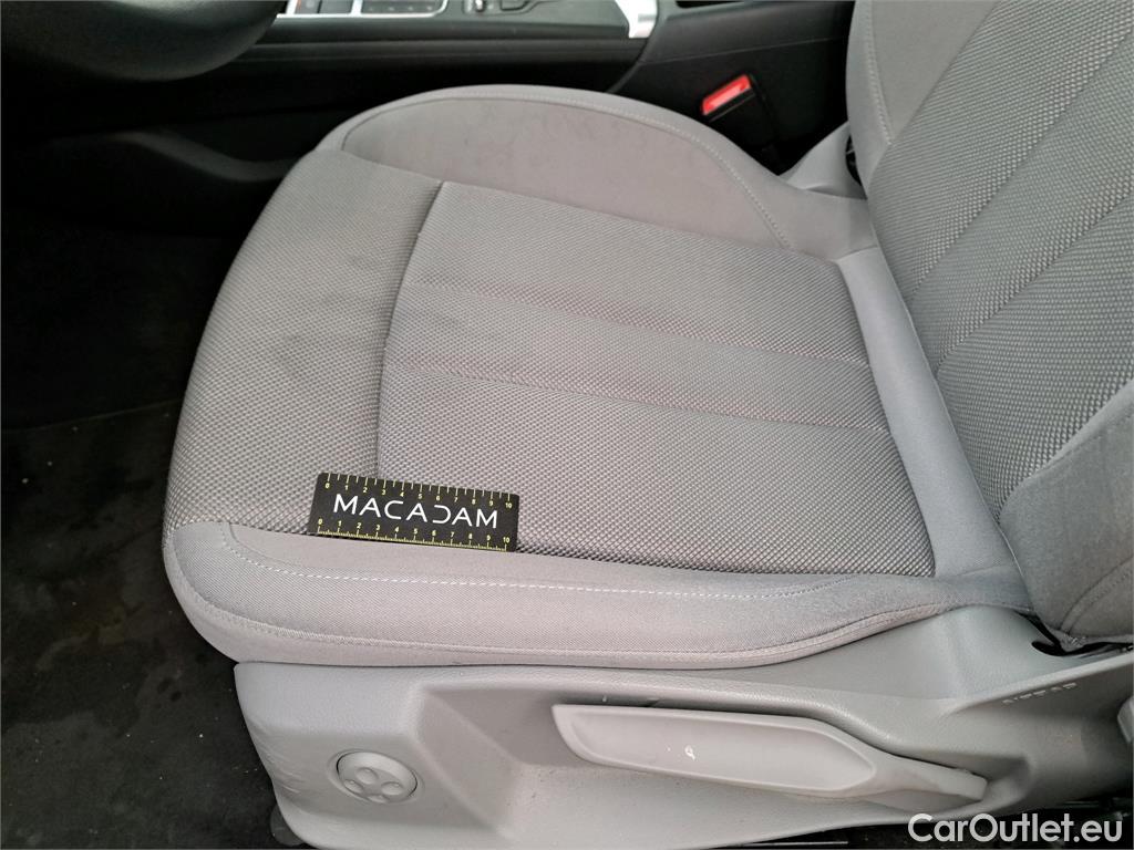  Audi  A4 AUDI  4p Berline 2.0 TDI 150 Business Line #14