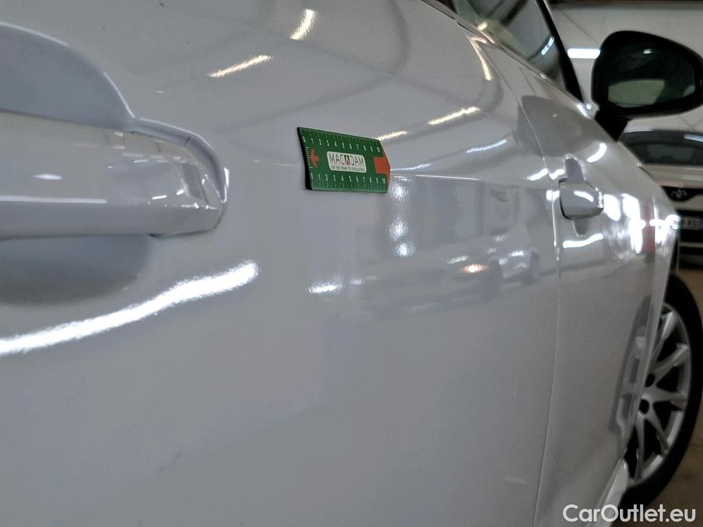  Audi  A4  Avant 30 TDI Business Line 2.0 TDI 135CV BVA7 E6d / BATTERIE FAIBLE DEMARRE AU BOOSTER #5