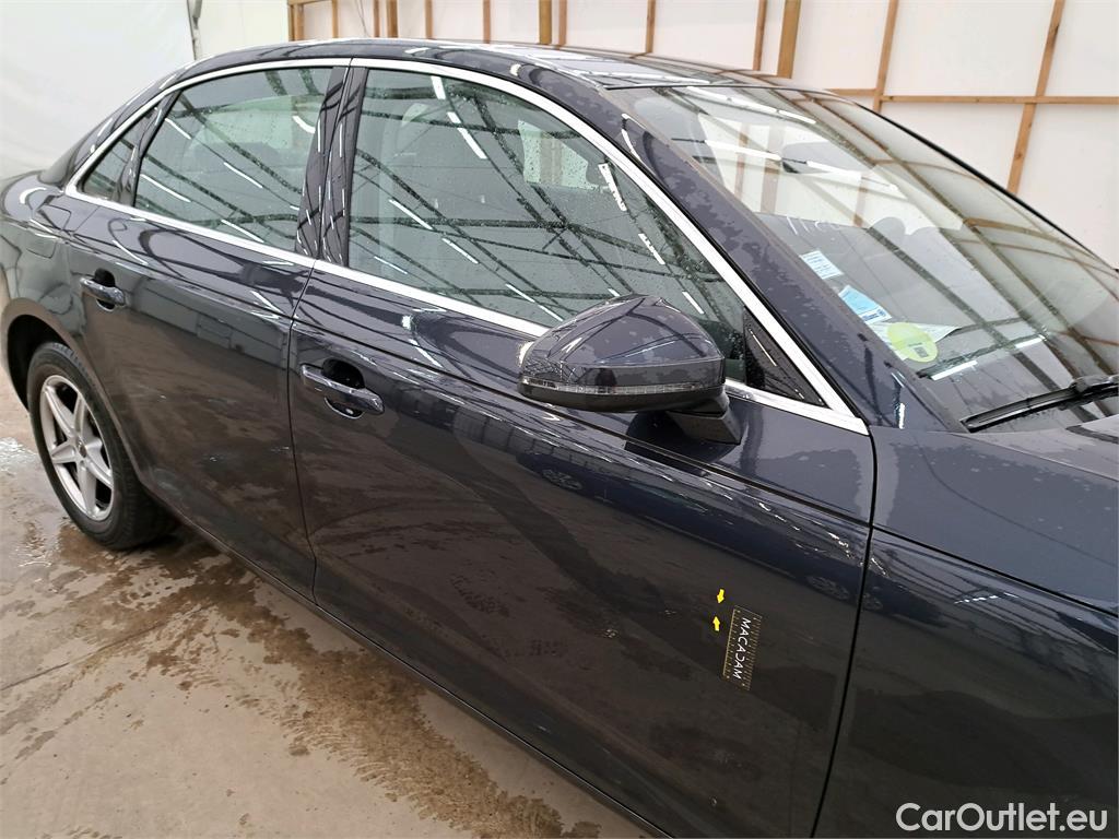  Audi  A4 AUDI  4p Berline 2.0 TDI 150 Business Line #17
