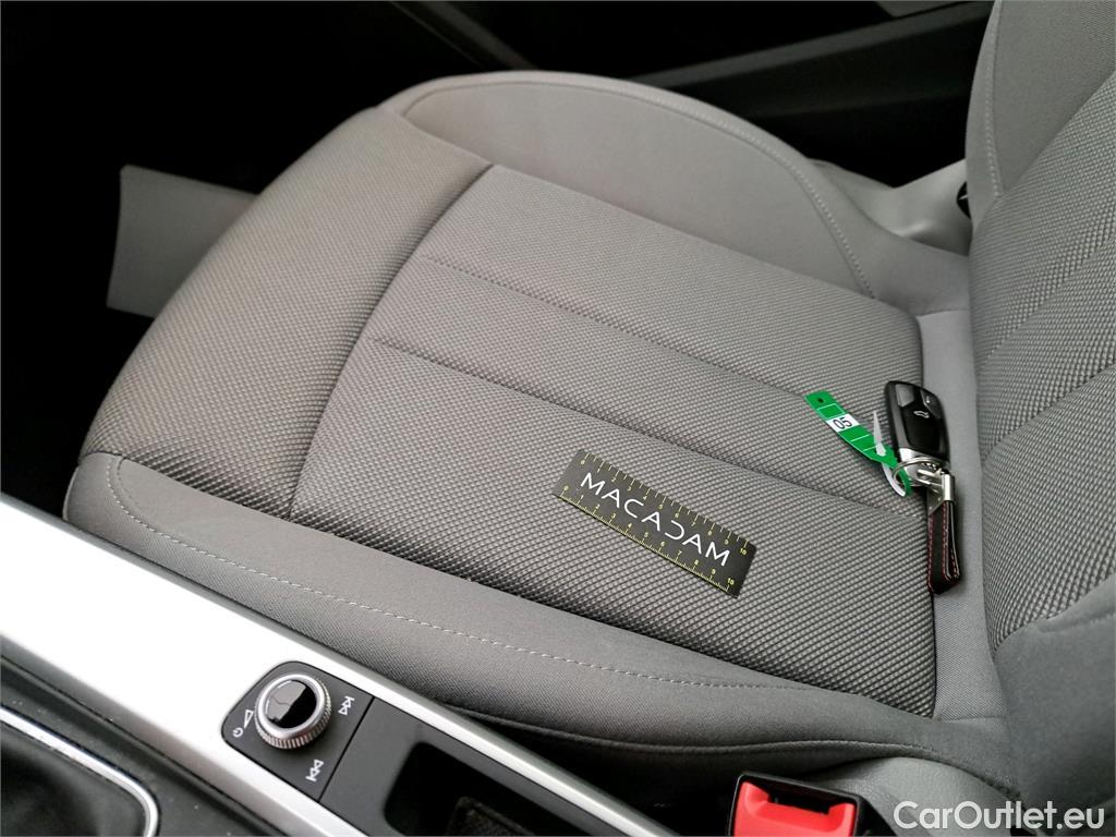  Audi  A4 AUDI  4p Berline 2.0 TDI 150 Business Line #13