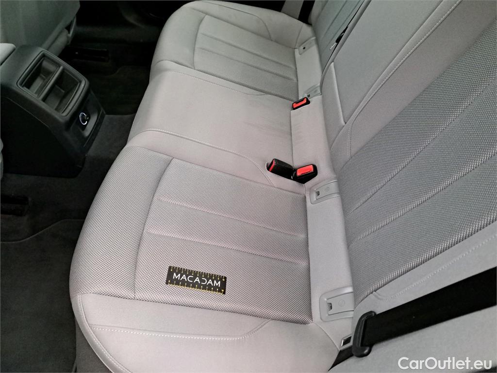  Audi  A4 AUDI  4p Berline 2.0 TDI 150 Business Line #16