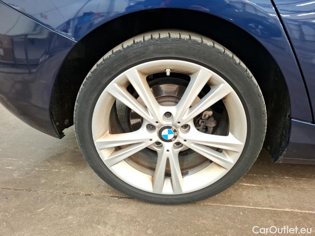  Bmw  Serie 1 Série 1 Berline 118d Sport 2.0 150CV BVA8 E6 #14