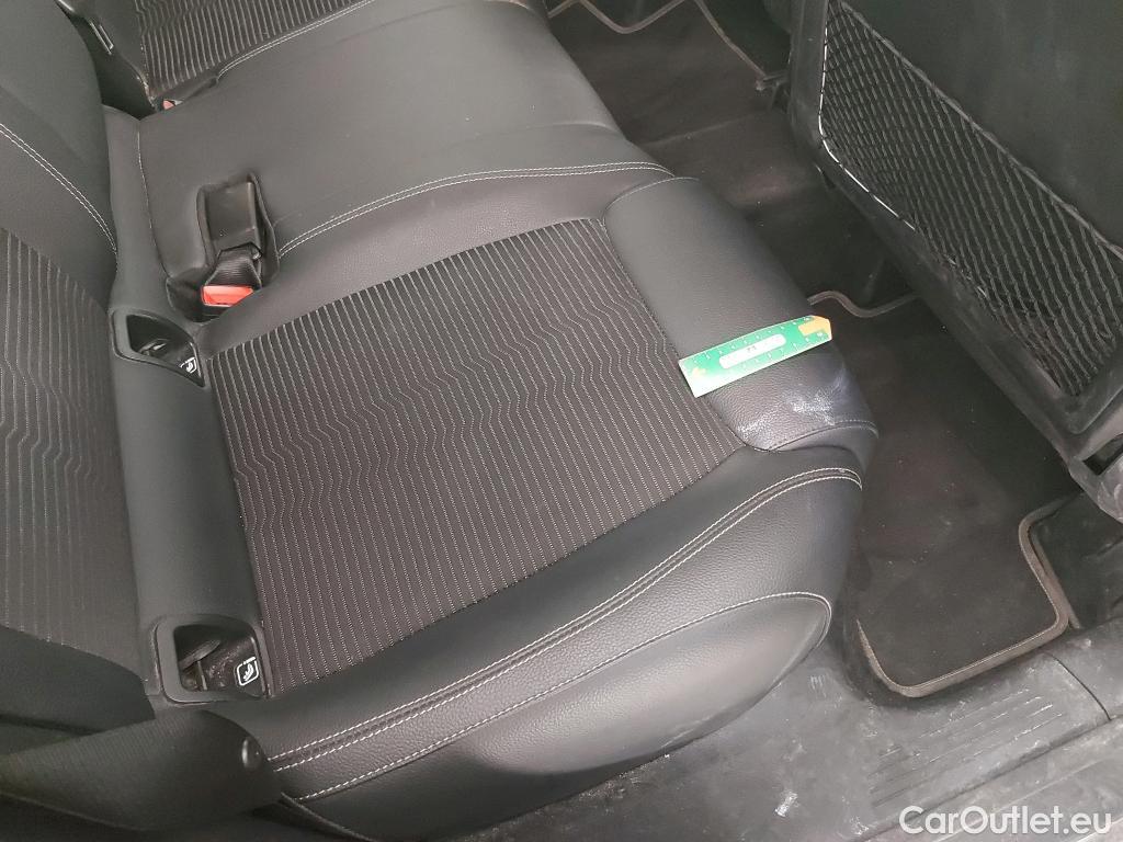  Mercedes  GLA MERCEDES-BENZ  / 2020 / 5P / SUV 2.0  200 D BUSINESS LINE DCT / VO RECONDITIONNE - PHOTOS AVANT RECONDITIONNEMENT #9