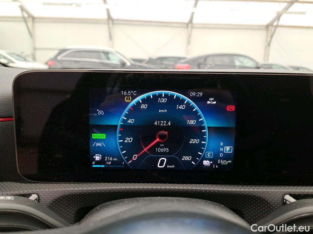  Mercedes  A-Klasse MERCEDES-BENZ Classe A Compact / 2018 / 5P / Berline A 250 e AMG Line 8G-DCT #1