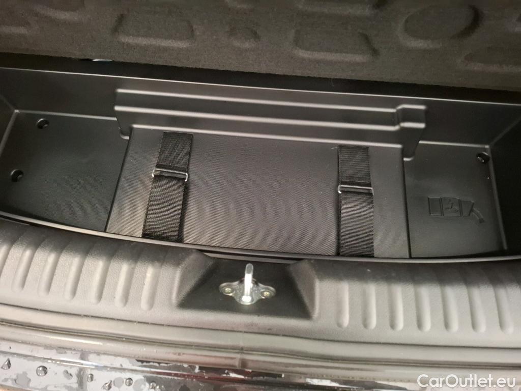  KIA  XCeed KIA  / 2019 / 5P / Crossover 1.6 GDI ISG ISG PHEV PREMIUM BUS DCT6 #6