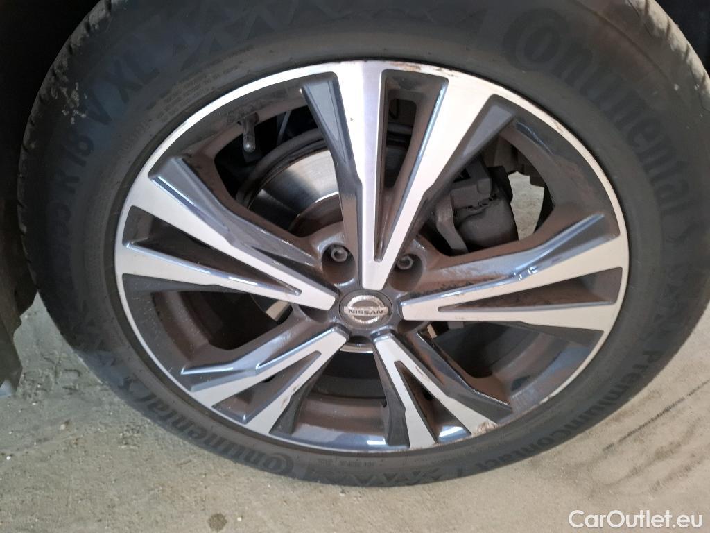  Nissan  Qashqai NISSAN  / 2017 / 5P / Crossover 1.3 DIG-T 140 N-Connecta #23