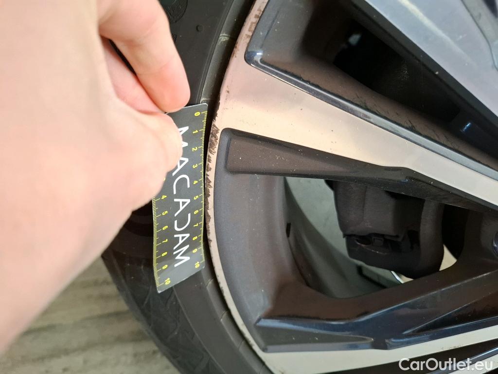  Nissan  Qashqai NISSAN  / 2017 / 5P / Crossover 1.3 DIG-T 140 N-Connecta #19