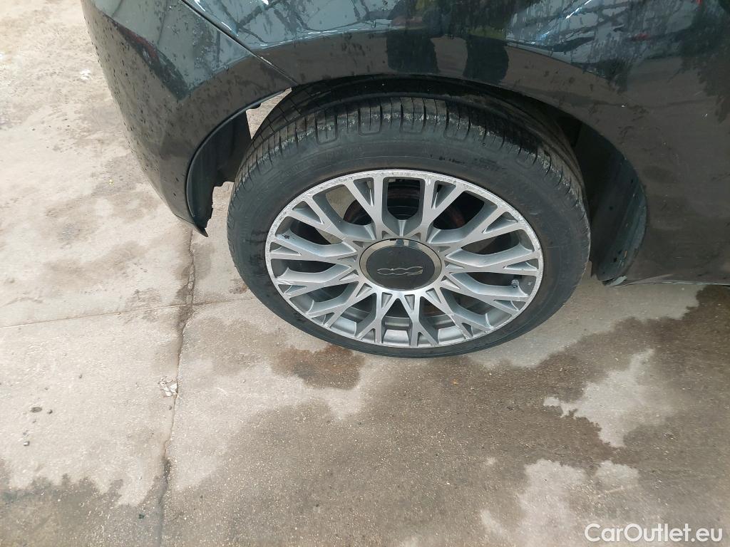  Fiat  500  Berline Club 1.0 70CV BVM5 E6d #37