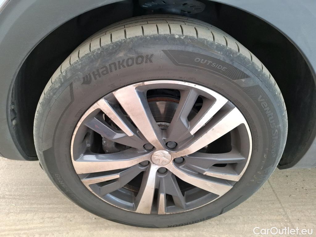  Peugeot  5008  GT Line 1.5 HDi 130CV BVA8 E6dT #26