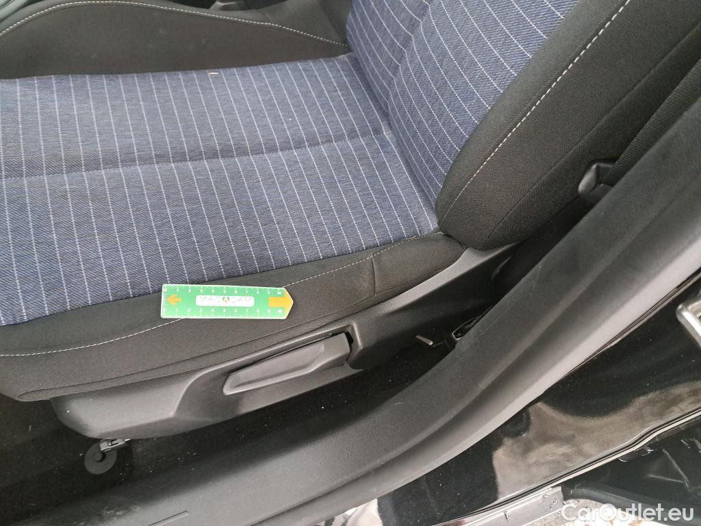  Land Rover  Discovery 208 Like Puretech 75  / VO RECONDITIONNE - PHOTOS AVANT RECONDITIONNEMENT #5