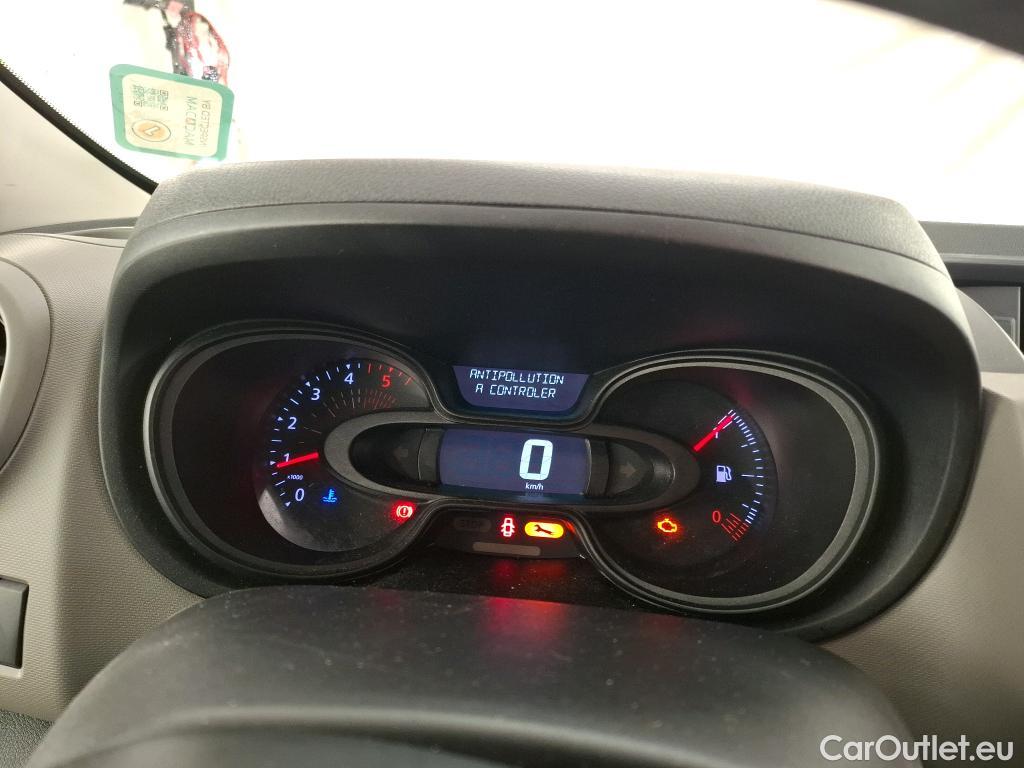  Renault  Trafic RENAULT  4p Combi Zen L2 dCi 120 SandS - 18 - 8 pl #20