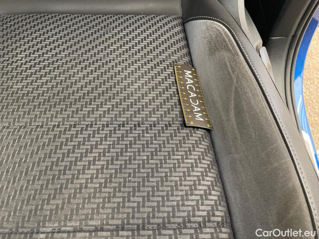  Volkswagen  T-ROC VOLKSWAGEN  / 2017 / 5P / SUV 1.5 TSI 150 EVO R-LINE DSG7 / VO RECONDITIONNE - PHOTOS AVANT RECONDITIONNEMENT #4