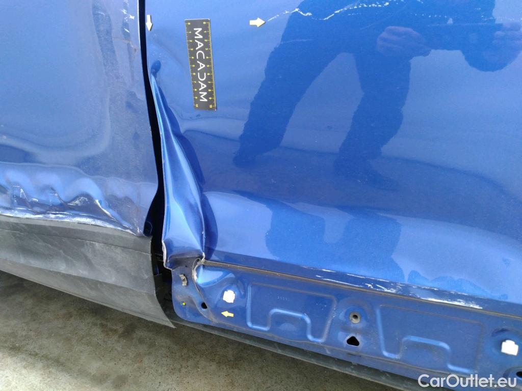  Volkswagen  T-ROC  United 2.0 TDI 115CV BVM6 E6d #7