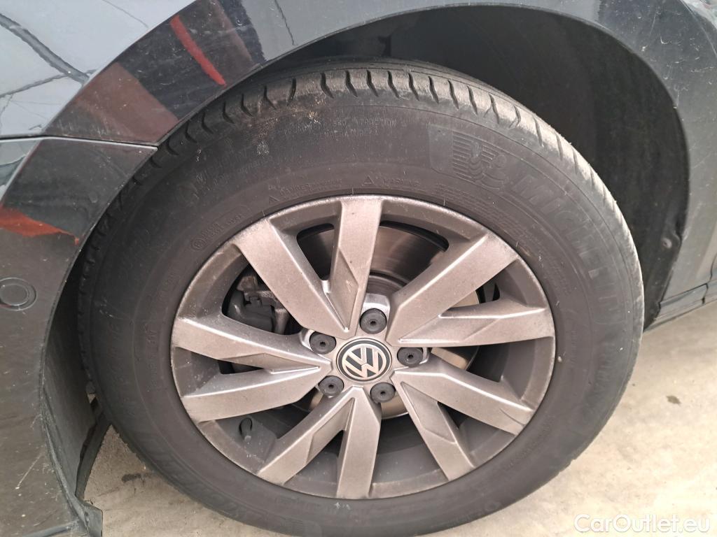  Volkswagen  Passat  Break Business 2.0 TDI 150CV BVA7 E6dT / VO RECONDITIONNE - PHOTOS AVANT RECONDITIONNEMENT #5